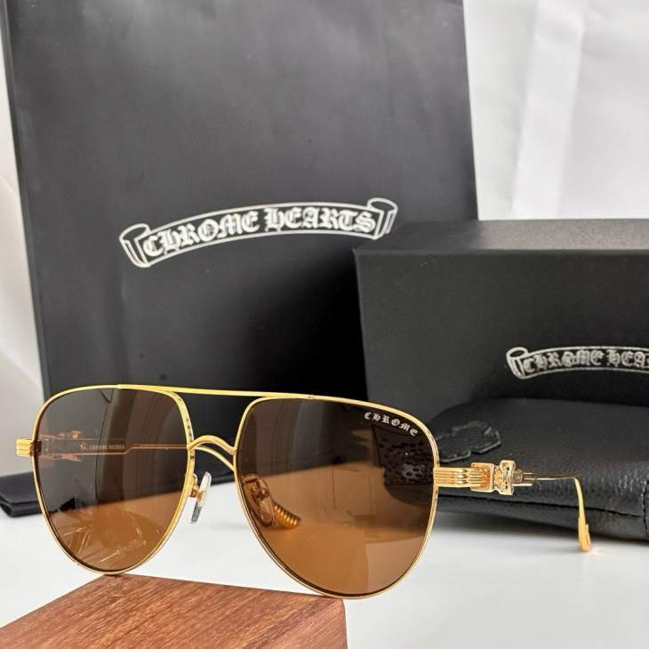 Picture of Chrome Hearts Sunglasses _SKUfw68404832fw